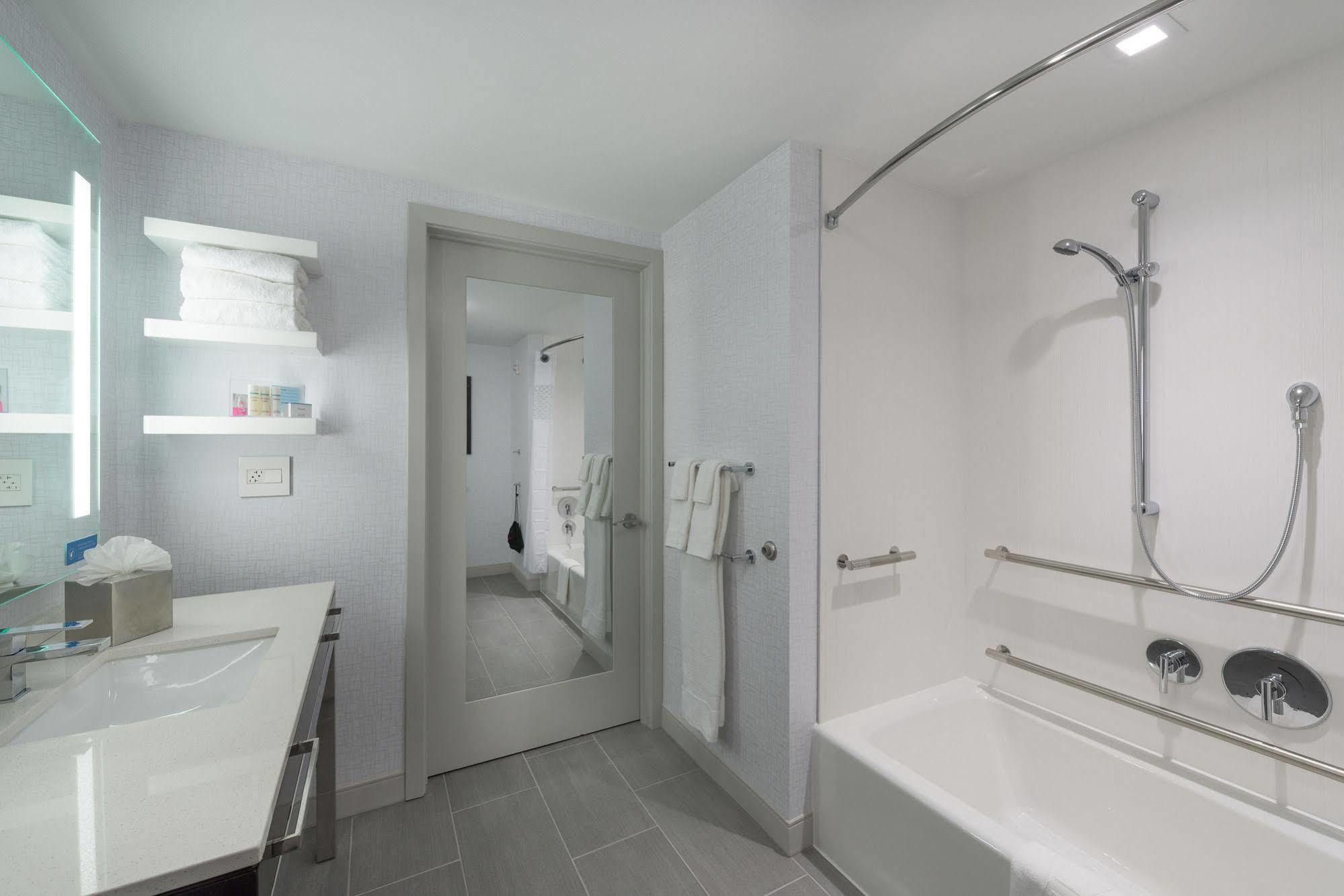 Hampton Inn & Suites-Worcester, Ma Exteriör bild